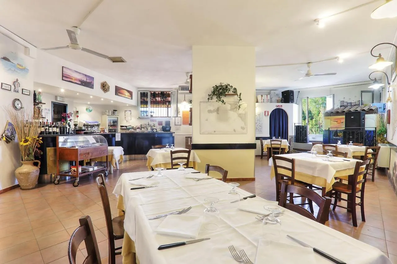 Oleandri Suite Hotel Vada 2*,
